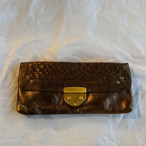 Elliott Luca -Authentic Leather Metallic Bronze Clutch With Gold Hardware - Picture 6 of 6